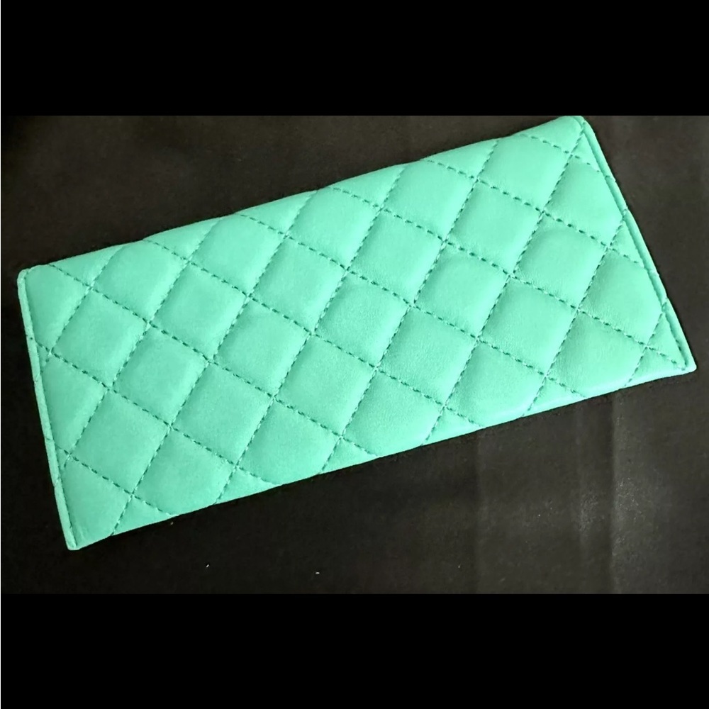 🖤Badgley Mischka Mint Green DIAMOND QUILTING COVER Long Wallet | NEW/NWT!! 🖤 - Picture 4 of 8